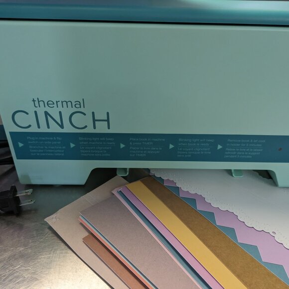 We R Memory Keepers Thermal Cinch Binding Machine - Picture 4 of 4
